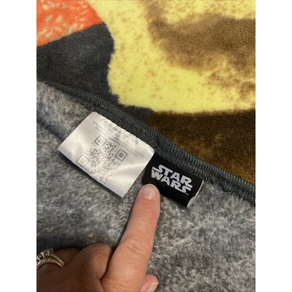 Star Wars The Mandalorian “Come To The Cute Side” Grogu Plush 46x60 In Throw - Picture 3 of 8